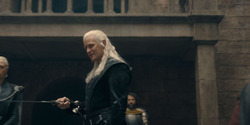 HouseOfTheDragon_3x03-RhaenyraTriumphant_2872