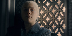 HouseOfTheDragon_3x03-RhaenyraTriumphant_4062