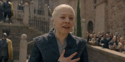 HouseOfTheDragon_3x03-RhaenyraTriumphant_4227