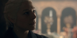HouseOfTheDragon_3x03-RhaenyraTriumphant_4431