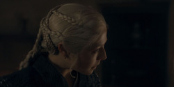 HouseOfTheDragon_3x03-RhaenyraTriumphant_4776