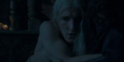 HouseOfTheDragon_3x05-UnbowedAndUnbent_0485