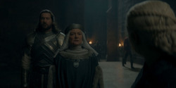 HouseOfTheDragon_3x05-UnbowedAndUnbent_0911