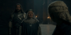 HouseOfTheDragon_3x05-UnbowedAndUnbent_0913