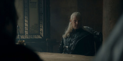 HouseOfTheDragon_3x05-UnbowedAndUnbent_1025
