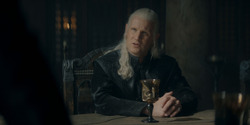 HouseOfTheDragon_3x05-UnbowedAndUnbent_1050