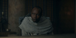 HouseOfTheDragon_3x05-UnbowedAndUnbent_1064