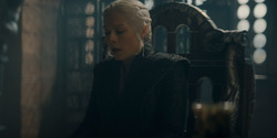 HouseOfTheDragon_3x05-UnbowedAndUnbent_1105