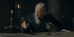 HouseOfTheDragon_3x05-UnbowedAndUnbent_1112