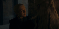 HouseOfTheDragon_3x05-UnbowedAndUnbent_1193