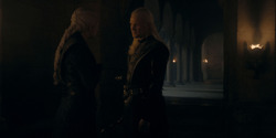 HouseOfTheDragon_3x05-UnbowedAndUnbent_1203