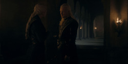 HouseOfTheDragon_3x05-UnbowedAndUnbent_1204