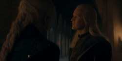 HouseOfTheDragon_3x05-UnbowedAndUnbent_1216