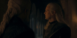 HouseOfTheDragon_3x05-UnbowedAndUnbent_1218