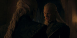HouseOfTheDragon_3x05-UnbowedAndUnbent_1265