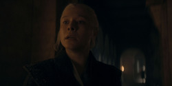 HouseOfTheDragon_3x05-UnbowedAndUnbent_1298
