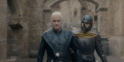 HouseOfTheDragon_3x05-UnbowedAndUnbent_1925