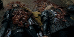 HouseOfTheDragon_3x05-UnbowedAndUnbent_1998