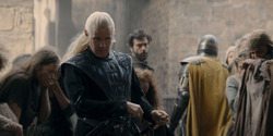 HouseOfTheDragon_3x05-UnbowedAndUnbent_2009