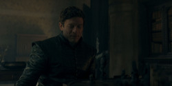 HouseOfTheDragon_3x05-UnbowedAndUnbent_2332