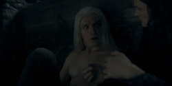 HouseOfTheDragon_3x05-UnbowedAndUnbent_3112