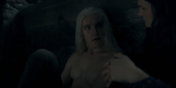 HouseOfTheDragon_3x05-UnbowedAndUnbent_3113