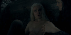 HouseOfTheDragon_3x05-UnbowedAndUnbent_3115