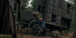 HouseOfTheDragon_3x05-UnbowedAndUnbent_3216