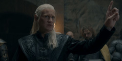 HouseOfTheDragon_3x05-UnbowedAndUnbent_4792