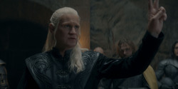 HouseOfTheDragon_3x05-UnbowedAndUnbent_4793