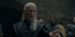 HouseOfTheDragon_3x05-UnbowedAndUnbent_4796