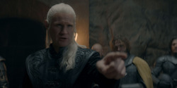 HouseOfTheDragon_3x05-UnbowedAndUnbent_4797