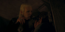 HouseOfTheDragon_3x05-UnbowedAndUnbent_5056