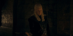 HouseOfTheDragon_3x05-UnbowedAndUnbent_5100