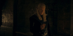 HouseOfTheDragon_3x05-UnbowedAndUnbent_5110