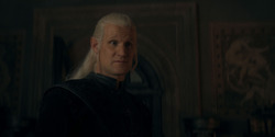 HouseOfTheDragon_3x05-UnbowedAndUnbent_5491