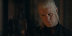HouseOfTheDragon_3x08-TheTreasonsAtTumbleton_00040