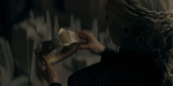 HouseOfTheDragon_3x08-TheTreasonsAtTumbleton_00954