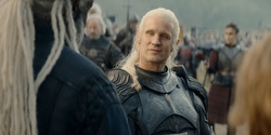 HouseOfTheDragon_3x08-TheTreasonsAtTumbleton_02777
