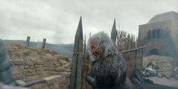 HouseOfTheDragon_3x08-TheTreasonsAtTumbleton_05596